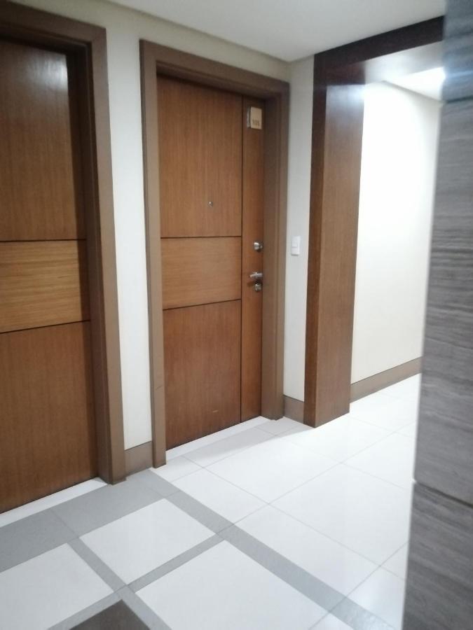 Palm Tree Two Villas Pasay Exterior foto