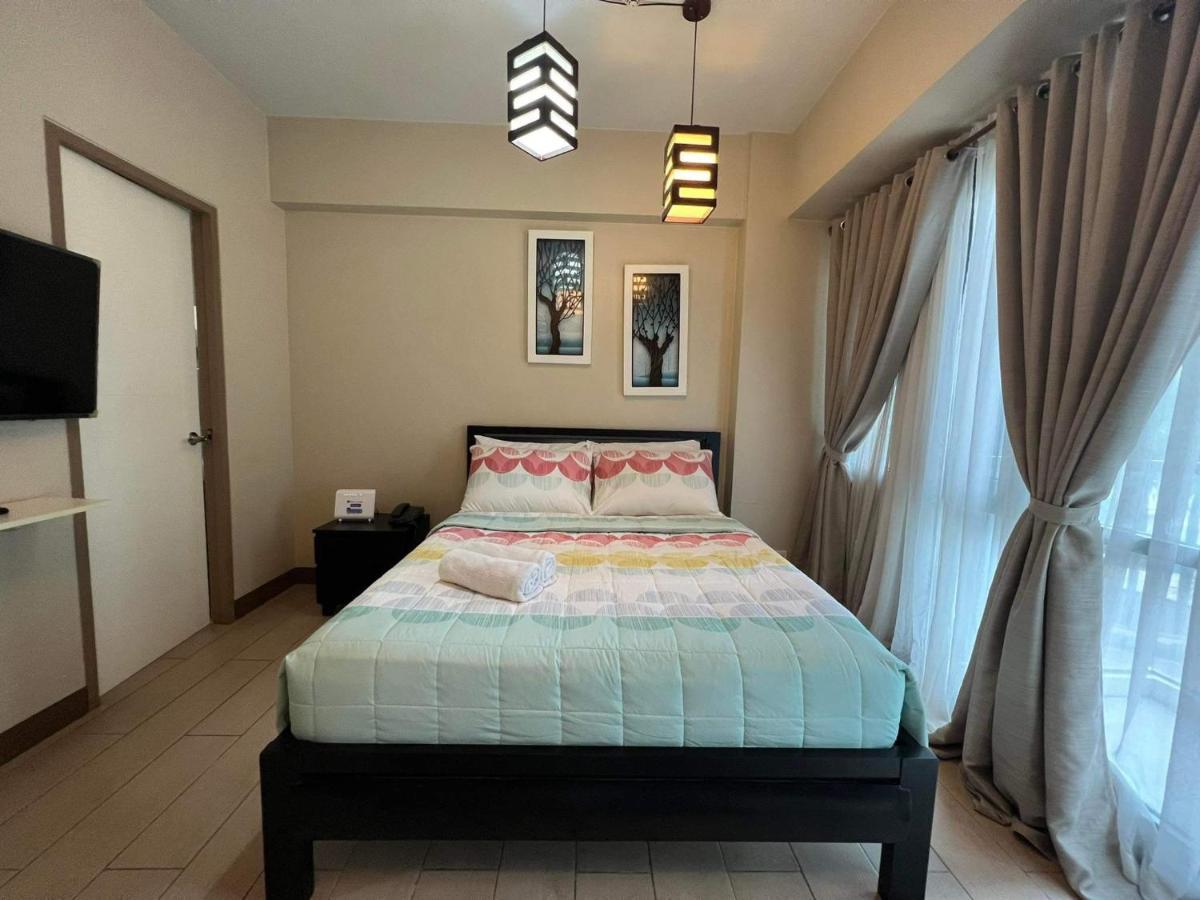 Palm Tree Two Villas Pasay Exterior foto