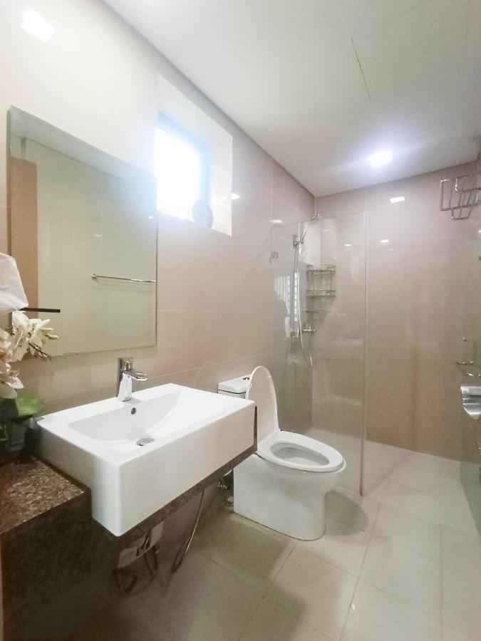 Palm Tree Two Villas Pasay Exterior foto